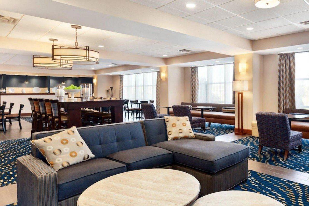Hampton Inn Watertown Exterior photo