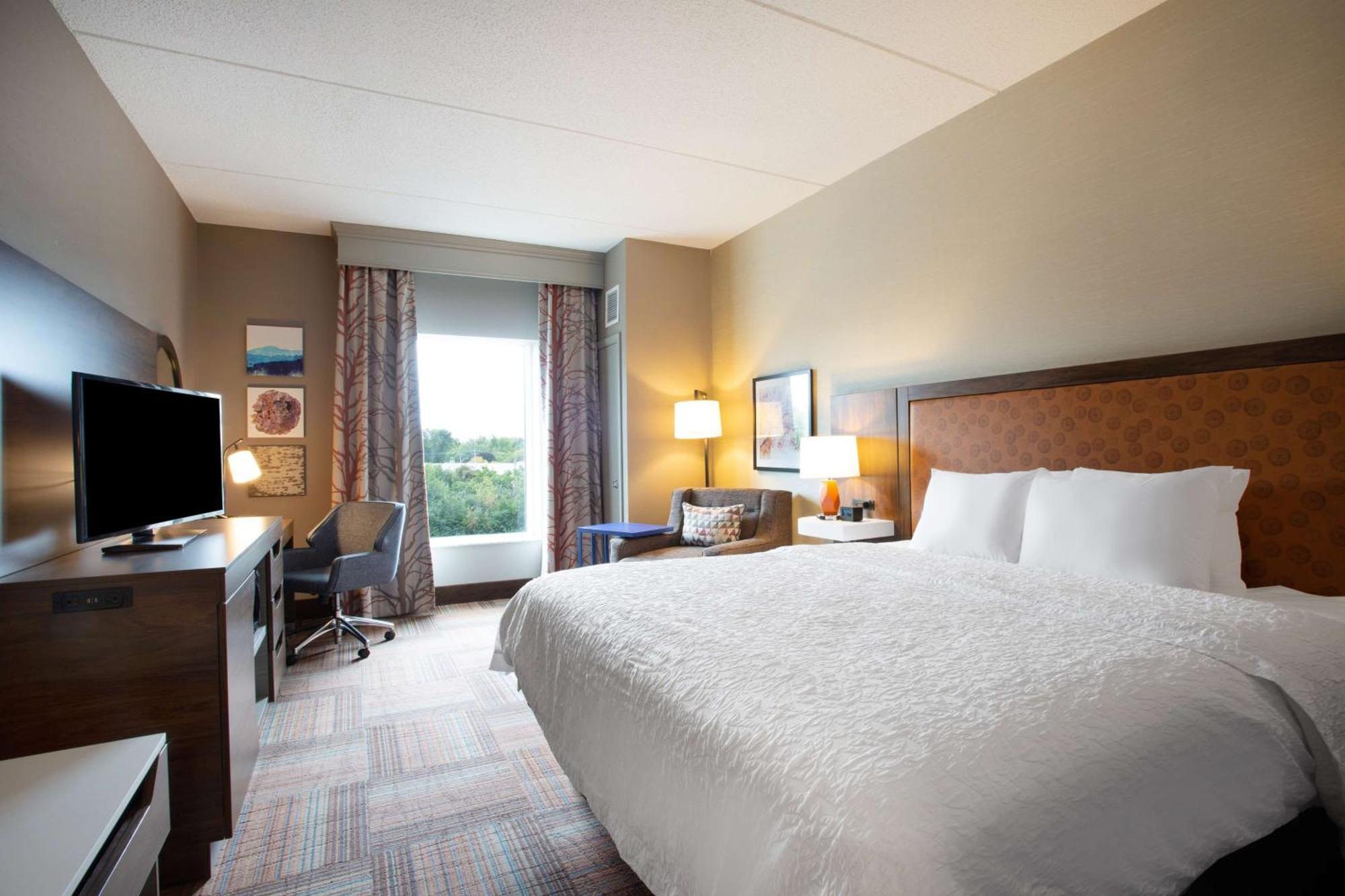 Hampton Inn Watertown Exterior photo